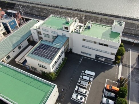 太陽光パネルの設置/本社